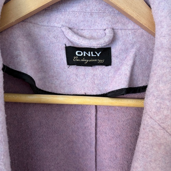 Lilac Wool Coat - Picture 4 of 10